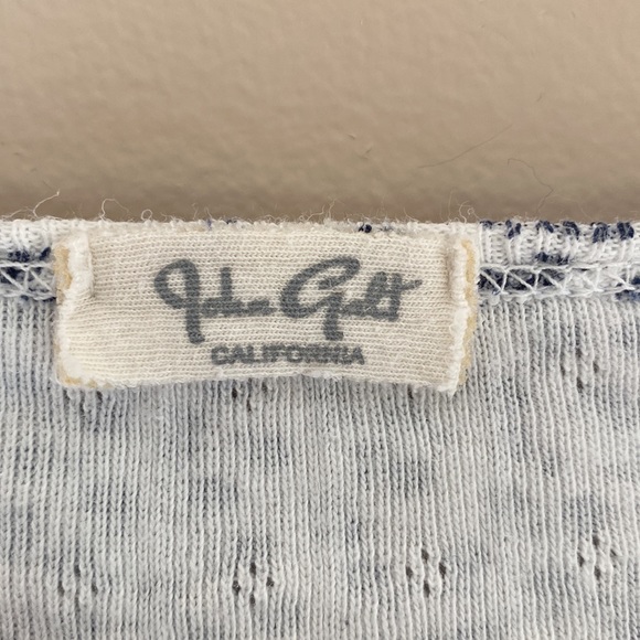 Cute and soft - John Galt blue and white floral shirt. Brandy Melville. One size - Picture 2 of 4